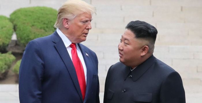 세계가 경주보다 '파주' 지켜본다…北침묵 속 판문점서 '번개회동' 성사되나