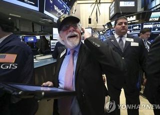 [속보] 뉴욕증시, 美·中합의 기대에 3대지수 최고치 마감…나스닥 1.9%↑