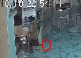 "참다가 실수로" 제천 사우나서 잇따라 인분 발견…40대 입건