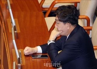 '통일교 의혹' 권성동 의원 1차 공판, 내달 3일로 연기