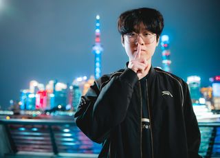'제우스' 최우제 "우승 바라봤는데 탈락 아쉬워"…2레벨 솔로킬 뼈아팠다 [2025 롤드컵]