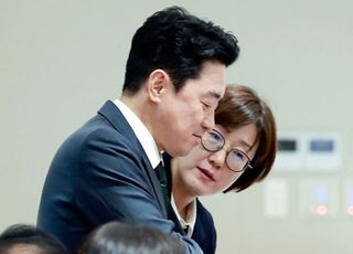 "불출석 특권 가졌나"…국민의힘, 국감 막바지까지 '김현지' 공세