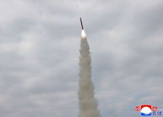 트럼프 방한 직전 北순항미사일 도발…美 '러브콜'에도 무응답 [APEC 2025]