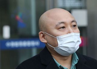 주호민 “법이 약자의 편에 서야”…아들 학대 재판 입장 밝혀