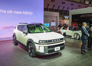 日 뚫는 현대차… '넥쏘' 들고 수소 외쳤다 [재팬 모빌리티쇼 2025]