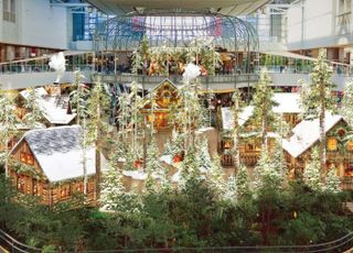 현대백화점, '크리스마스 공방' 변신…연말 '인증샷 성지'로 만든다