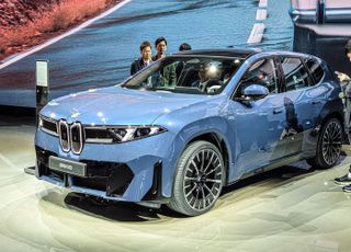 BMW그룹, 日서 '전동화' 전면에… iX3+iX5 하이드로젠 '출격' [재팬 모빌리티쇼 2025]