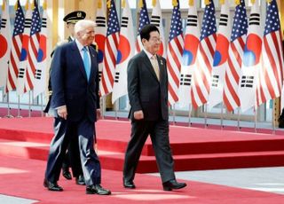 [APEC 2025] 트럼프 오찬 메뉴, 경주 햅쌀밥부터 금 장식 브라우니까지