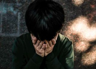 "햄버거 사줬으니..." 10대 유인한 외국인 남성 검거