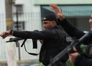 브라질, 마약 갱단 소탕 이틀째…"최소 132명 사살"