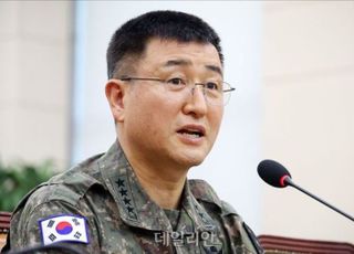 '12·3 계엄사령관' 박안수 육군총장 전역…10개월만에 임기만료