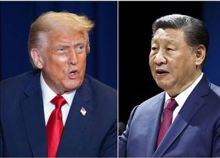 [속보] 트럼프, 시진핑과 악수하며 "매우 성공적 회담될것"…美中정상회담 개시