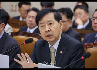 구윤철 “관세협상 타결…수출 불확실성 완화돼 美진출 늘어날 것” [2025 국감]