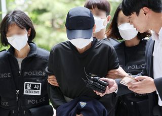 '인천 여고생 학대살해' 교회 합창단장, 다른 신도 폭행 혐의 부인