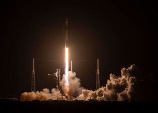 軍정찰위성 5호기 모레 미국서 발사…성공시 대북 감시망 촘촘