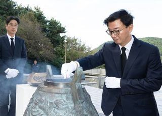 장관 출마설에 기웃대는 지역 정치인들…“오해할 일 안 만들어야”