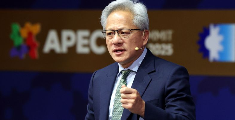 [APEC 2025] 젠슨 황 "韓, SW·제조·AI 역량 갖춰…많은 친구들 있어"