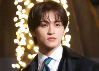 마크 '그윽한 눈빛'