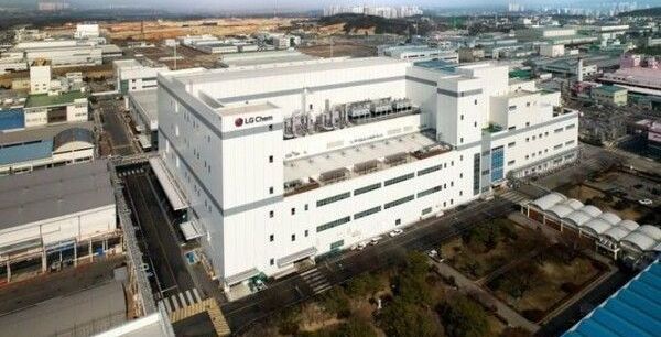 LG화학, 석유화학 흑자전환…脫중국·보급형 소재로 체질 바꾼다(종합)