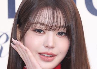 #장원영이라 쓰고 아름다움이라 읽는다 #미나, 우아함의 극치 #정려원 '7년만에 스크린 복귀' [D:주간 사진관]