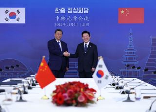 [속보] 李대통령 "시진핑 주석과 평화위한 길 나아가기로 뜻 모아"