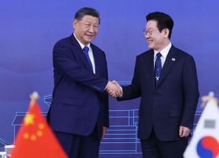 [APEC 2025] 李대통령·시진핑, 한중 정상회담서 '한반도 평화' 공감대