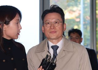 김선규 전 공수처 부장검사, 채상병 특검 출석…'수사방해' 의혹에 "사실과 달라"