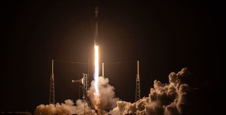 군 정찰위성 5호기 발사체 분리 성공…목표궤도 정상진입