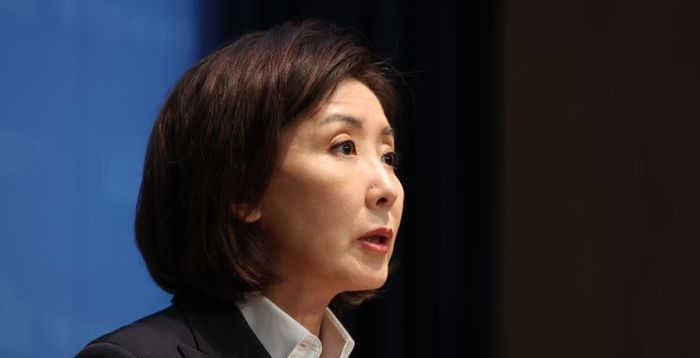나경원 "李대통령, 대장동 부패범죄 수괴…법원 재판 당당히 응해야"