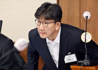 권성동 국민의힘 의원, 통일교 불법 정치자금 수수 혐의 첫 공판