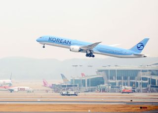 성수기 무색한 항공업계, 3분기 실적 급랭…항공사들 '의자 뺏기' 경쟁 치열