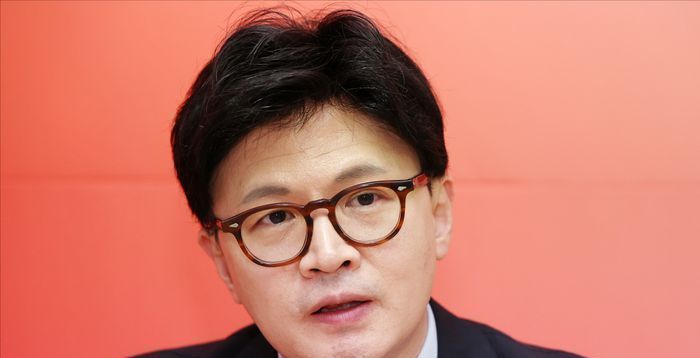 한동훈 "민주당 '정년 변경' 청년·미래세대에 불리…일자리 빼앗는 것"