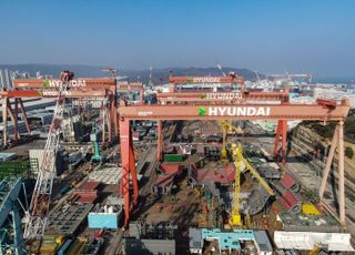 HD한국조선해양, 분기 영업익 첫 1조 돌파...“잠수함 경쟁력 강화”(종합)