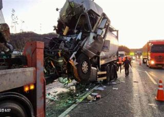 11월 고속도로 교통사고 사망자 54명 '최다'…2차사고 등 주의