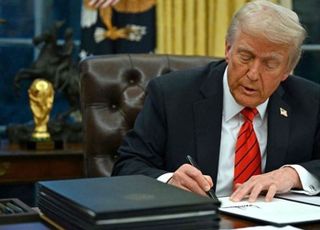 트럼프 관세정책 지지율 33%…국정 전반 지지율보다 8%P 낮아