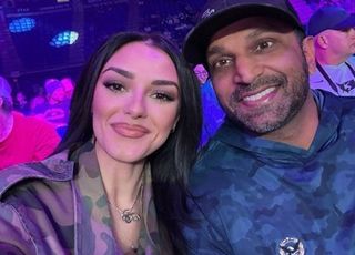 ‘여친 보러 관용기 탔다’ 들통나 격분한 FBI 국장, 27년 일한 간부 잘라