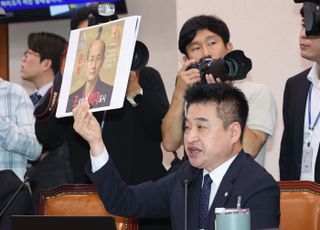 “이번 국감은 ‘관종들의 향연’…국정 아닌 사적감사로 전락”