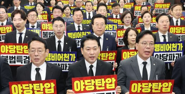 국민의힘, 李대통령 시정연설 보이콧…로텐더홀서 '침묵 시위'