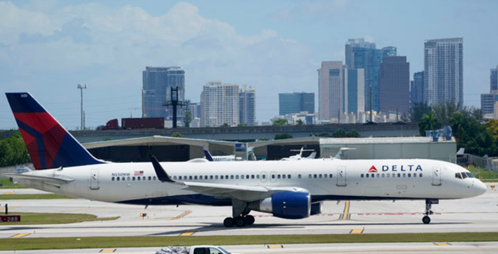 美 "모든 여객기 운항 중단할 수도…셧다운 장기화 탓"