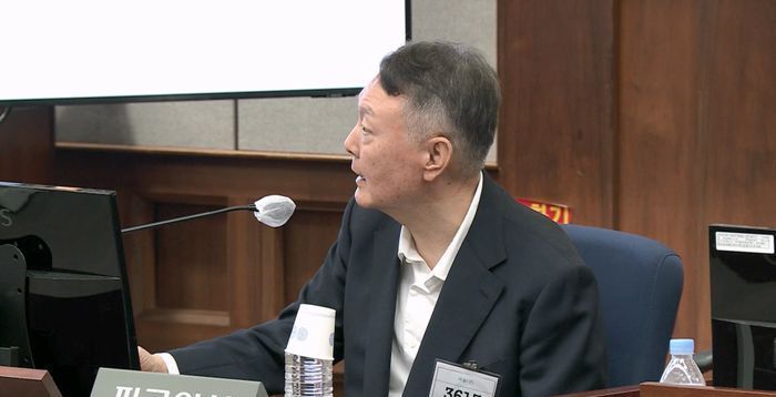 尹, '체포 방해' 재판도 출석…김성훈·박종준 증인신문