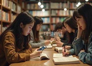 북튜버 추천, 북톡 넘어 교환독서…‘깊어지는’ 독서 트렌드