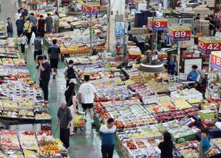 10월 소비자물가 2.4%↑…긴연휴·고환율에 15개월來 최고