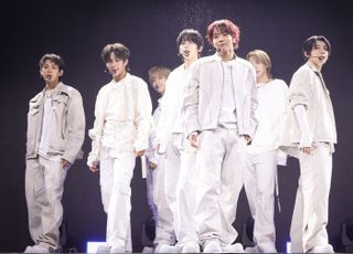 “우리만의 성장통을 노래하다” 아홉, 두 번째 미니앨범 ‘더 패시지’로 그린 러프 청춘[D:현장]