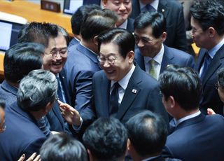 이재명 명연설 “대통령도 구속되는 나라”