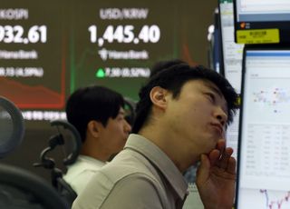 단기 급등 코스피, 4% 폭락…장중 4000선 붕괴 [시황]