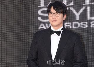 성시경 매니저 관련 폭로 나왔다..."수억 횡령, 새발의 피"