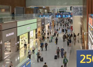 인천공항 면세점 재입찰 앞두고 업계 ‘고심’…임대료 부담에도 속내 복잡