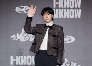 22년 만에 꺼내놓은 ‘가장 유노윤호다운’ 이야기 [D:현장]