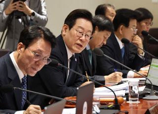 국민의힘 "민주당, 李대통령 '재판중지 우회법' 중단하라"