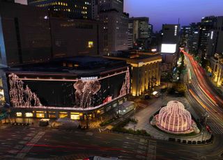 신세계백화점, 크리스마스 영상 공개…연말의 행복 전한다